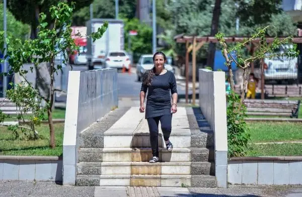 Kocasının zoruyla fuhuş yapan kadının yardım çığlığı: Kurtulmak istiyorum Kocasının zoruyla fuhuş yapan kadının yardım çığlığı: Kurtulmak istiyorum