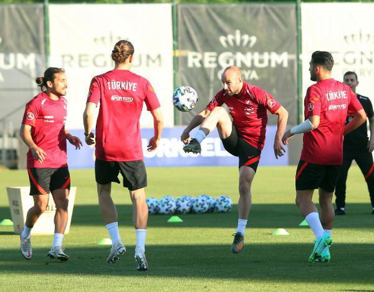 A Milli Futbol Takımı\'nda hazırlıklar sürüyor