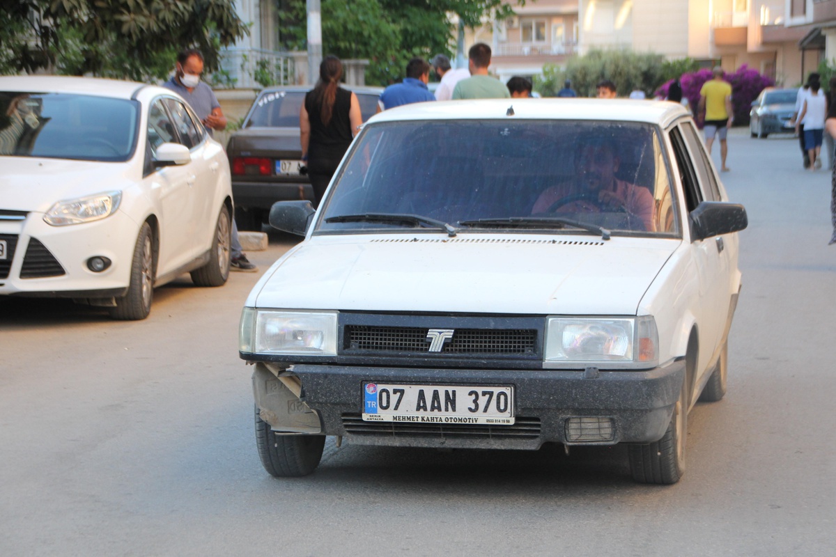 Son dakika gündem: Antalya\'da otomobilin çarptığı 8 yaşındaki çocuk yaralandı