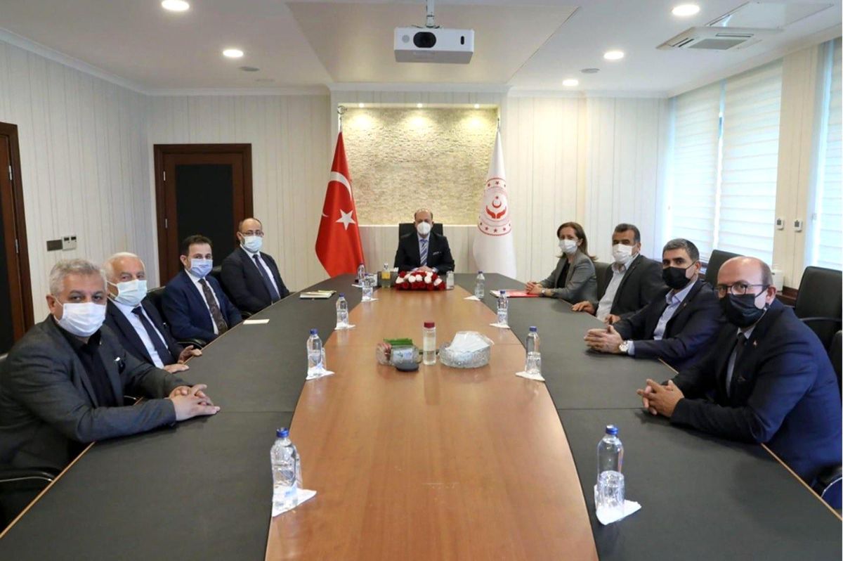 Çalışma ve Sosyal Güvenlik Bakanı Bilgin, DİSK Genel Başkanı Çerkezoğlu ile görüştü