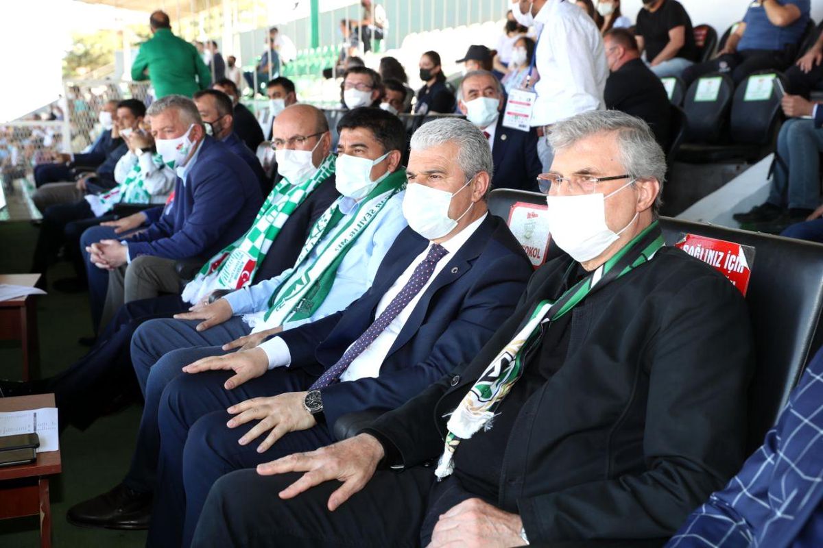 Başkan Yüce: "Final biletini Sakarya\'da alacağız"