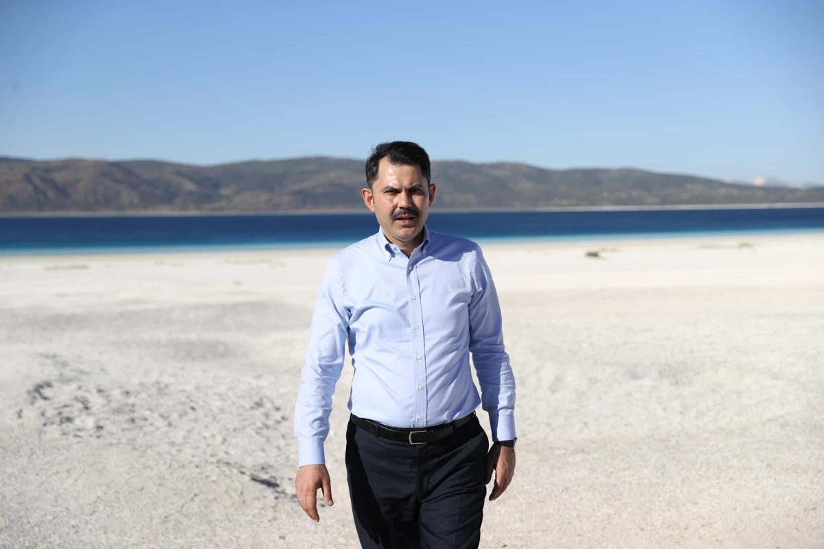 Çevre ve Şehircilik Bakanı Murat Kurum, Salda Gölü\'nde incelemelerde bulundu: (3)