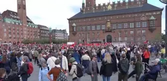 Danimarka'nın 25 şehrinde ülkedeki mültecilerin Suriye'ye geri gönderilmesi protesto edildi