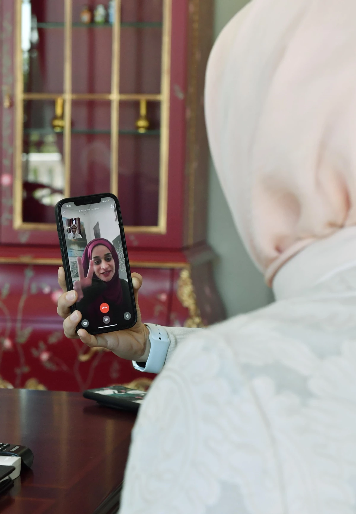 Emine Erdoğan, Filistin\'de "direnişin sembolü" olan Mariam Afifi ile telefonda görüştü