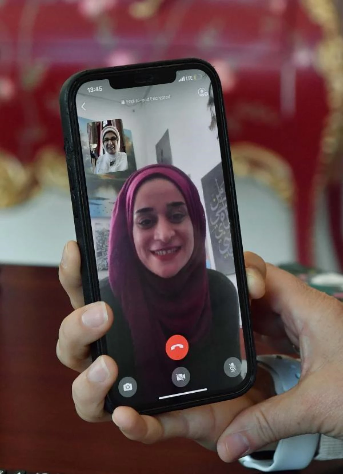 Emine Erdoğan, Filistin\'de \'direnişin sembolü\' olan Mariam Afifi ile telefonda görüştü