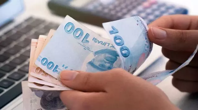 Esnafa hibe desteği resmen yürürlüğe girdi! 17 Mayıs itibarıyla gelir vergisi mükellefi olan esnaf yararlanacak Esnafa hibe desteği resmen yürürlüğe girdi! 17 Mayıs itibarıyla gelir vergisi mükellefi olan esnaf yararlanacak