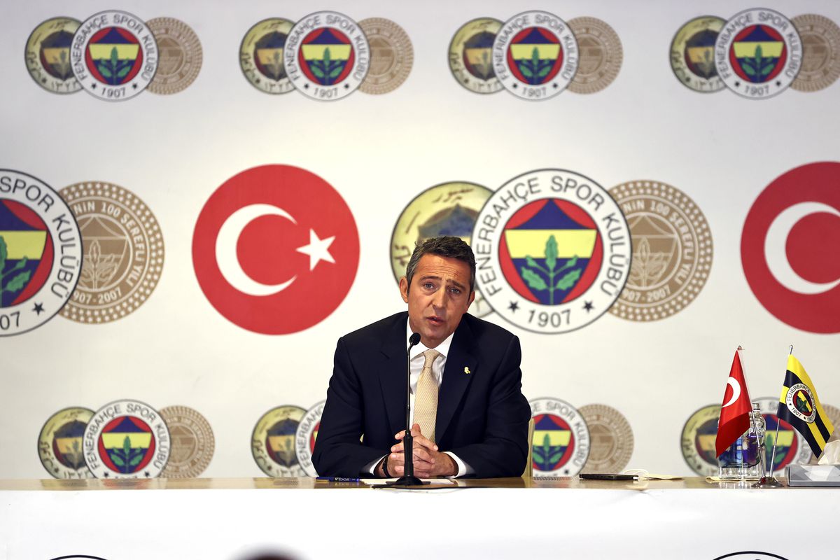 Fenerbahçe Kulübü Başkanı Ali Koç, haziran ayında yapılacak olağan seçimli genel kurulda yeniden aday olduğunu açıkladı.