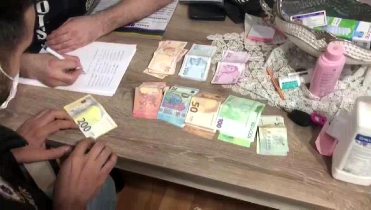 FETÖ\'nün gaybubet evlerinde yakalanan 35 zanlı yurt dışına kaçma hazırlığı yapıyormuş