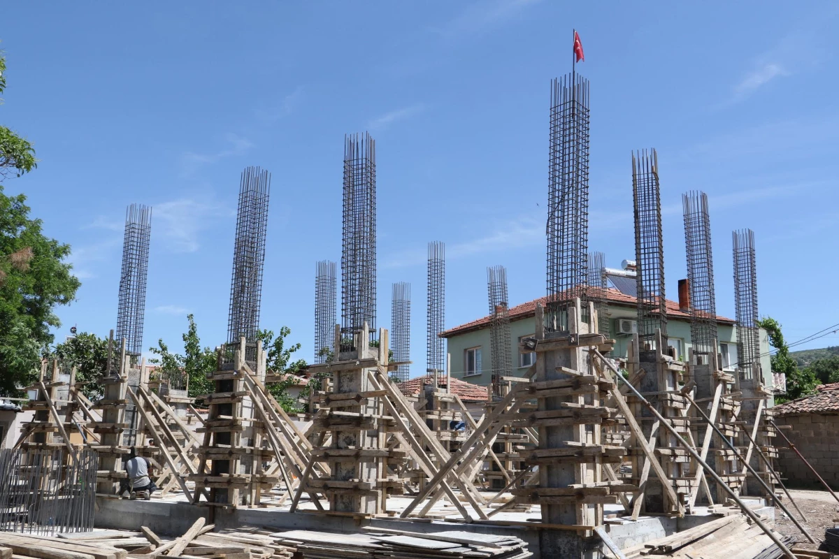 Karabörklü Cami\'nde inşaat çalışmaları hızla devam ediyor