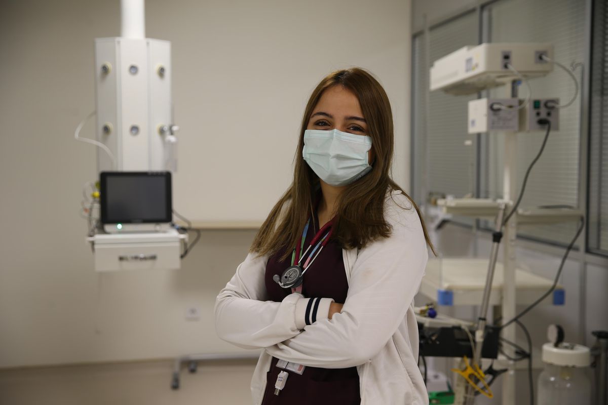 KOVİD-19 HASTALARI YAŞADIKLARINI ANLATIYOR - "Doktor ve genç olmama rağmen iki kez hastalığa yakalandım"
