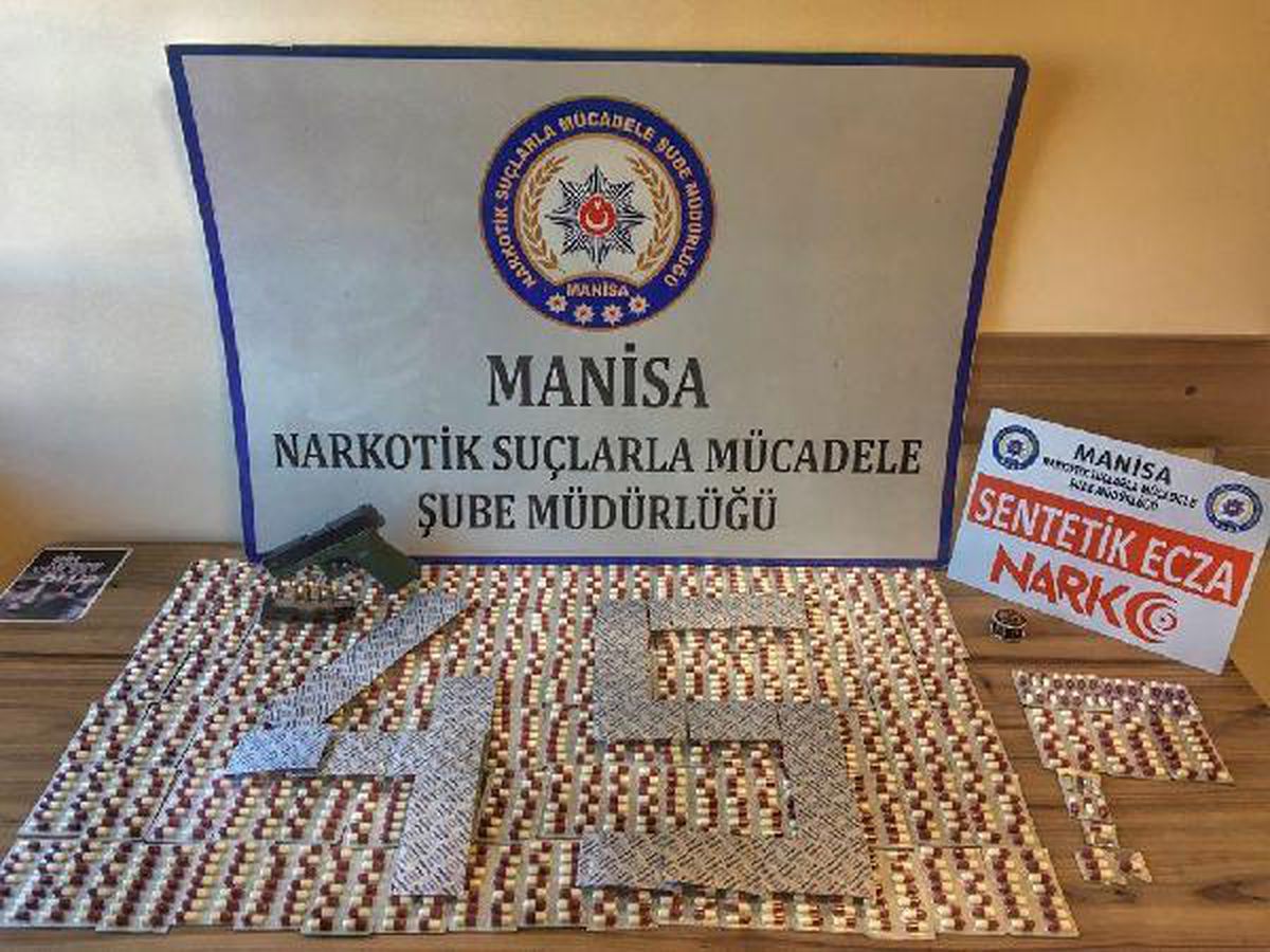 Manisa\'da uyuşturucu operasyonu; 3 gözaltı