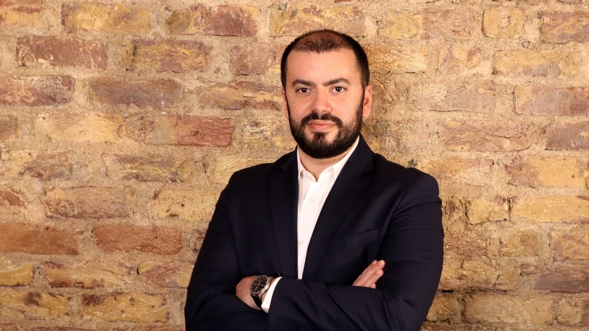 Pandemi nedeniyle Türkiye\'nin en büyük spor salonları evlerde kuruluyor