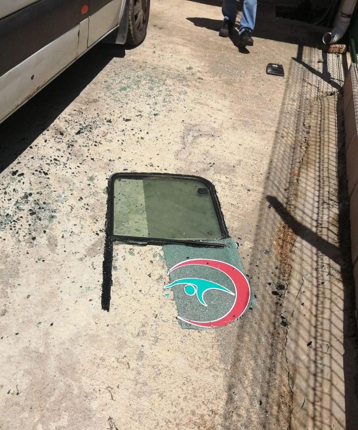 Son dakika... Sinop\'ta baltayla ambulansa zarar veren kişi tutuklandı