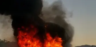 Talaş yüklü kamyon seyir halindeyken alev topuna döndü
