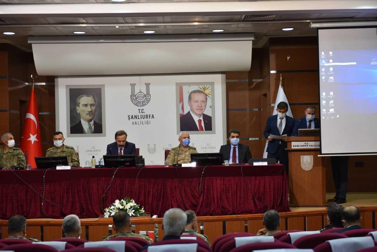 Son dakika! Türkiye\'nin Barış Pınarı Harekatı bölgesindeki yatırımları Şanlıurfa\'da değerlendirildi