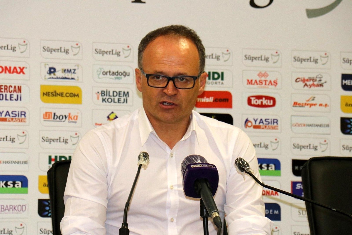 Yeni Malatyaspor, İrfan Buz ile 1 yıllık sözleşme imzaladı