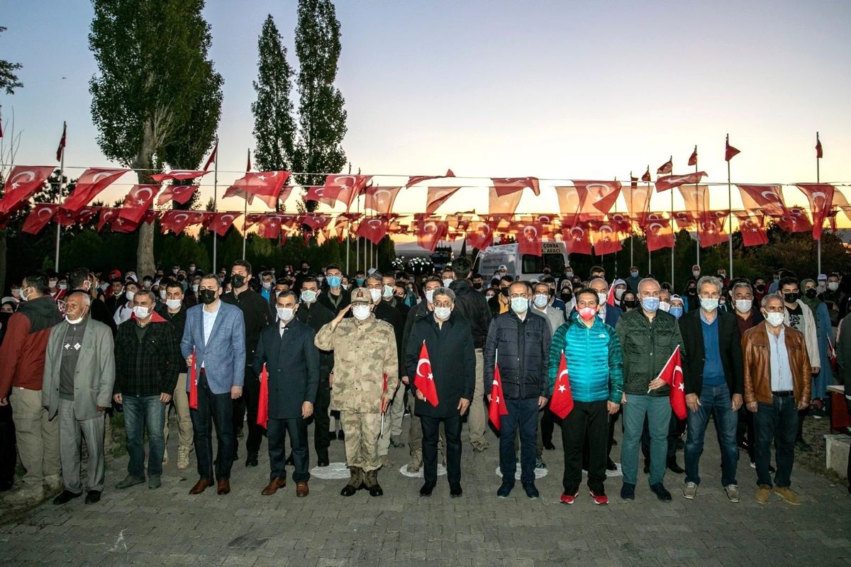 Son dakika haberleri... Zeve Şehitliğinde \'Şafak vakti\' programı düzenlendi