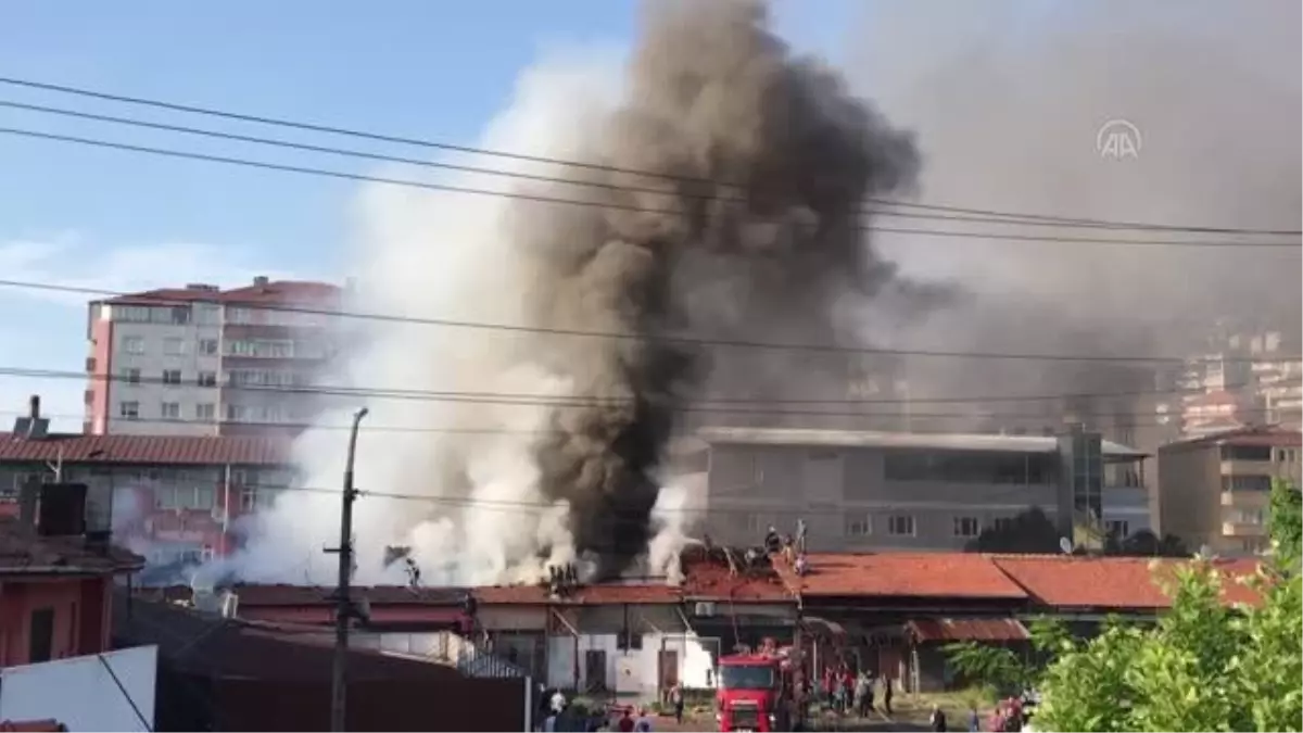 ZONGULDAK - Kilimli\'deki yangında 8 iş yerinin çatısında hasar oluştu (2)