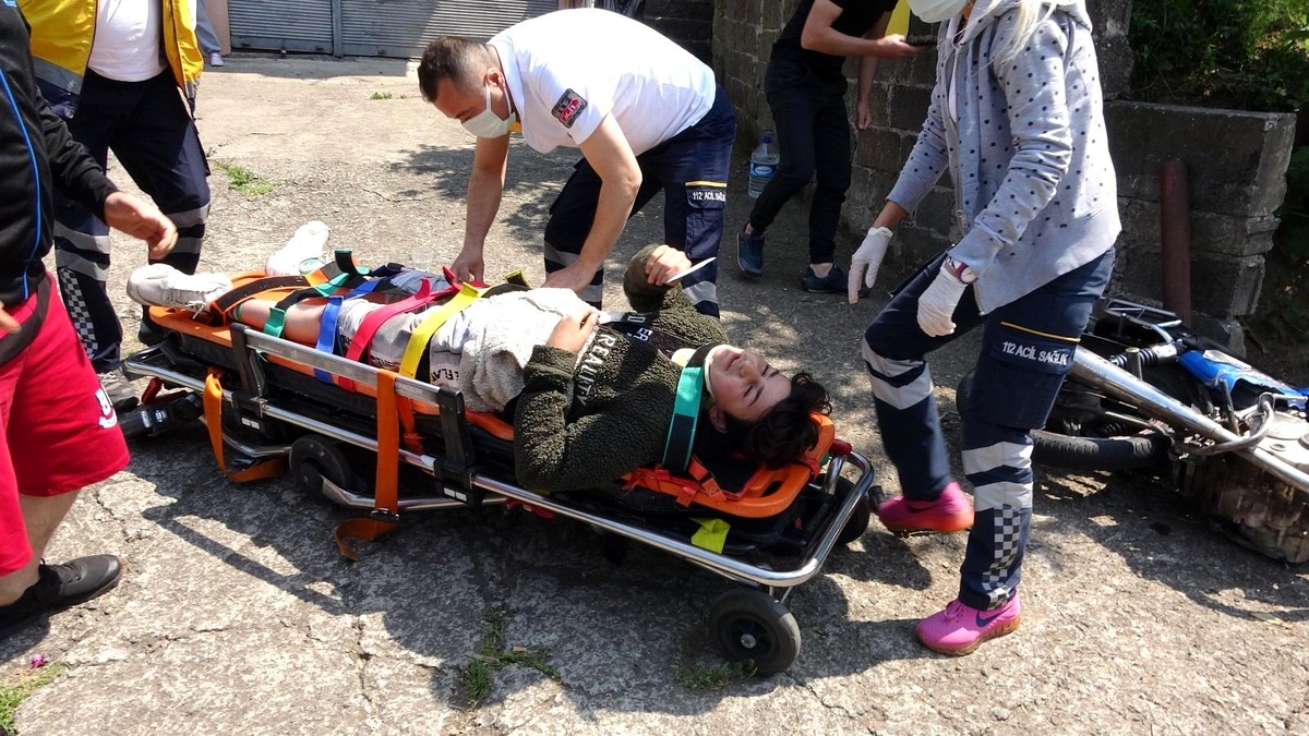 15 yaşındaki sürücü izinsiz aldığı motosiklet ile kaza yaptı