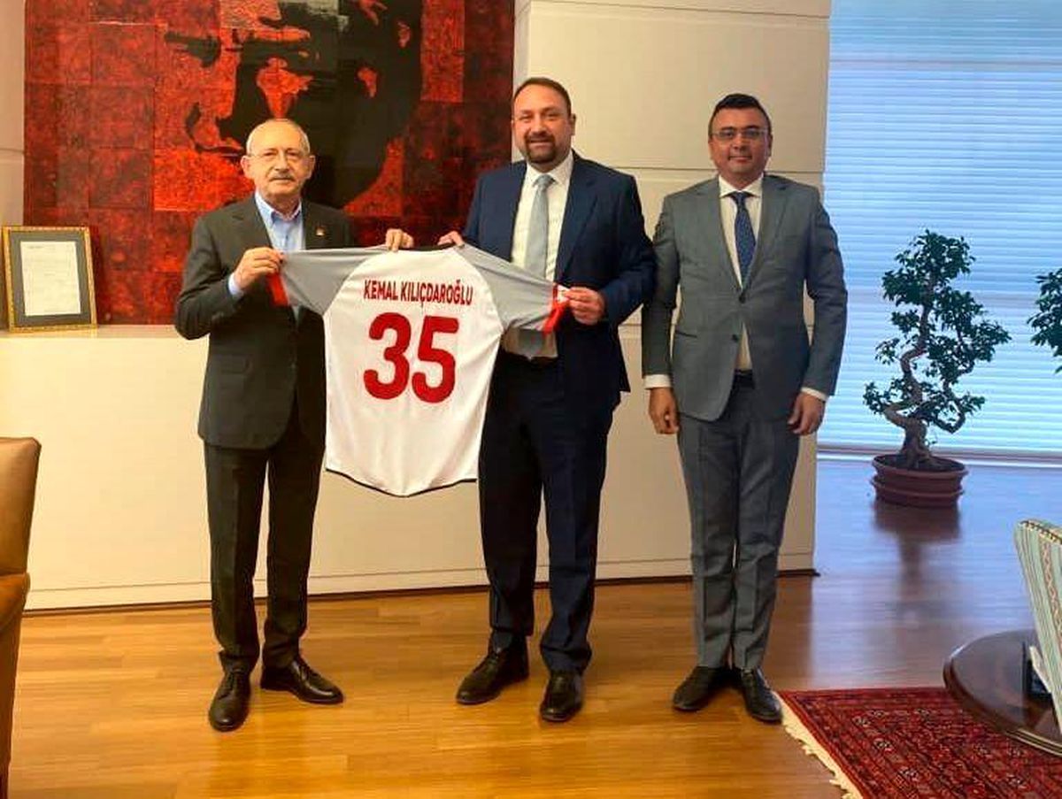 Başkan Gümrükçü\'den CHP Lideri Kılıçdaroğlu\'na ziyaret