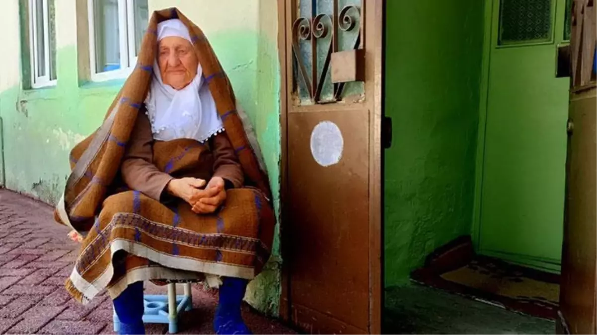 Böyle vicdansızlık görülmedi! 98 yaşındaki Mühibe nineye sahte parayla zekat verdiler