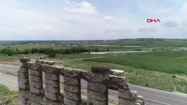 Edirne'de tarihi yapılar, leyleklere yuva oldu