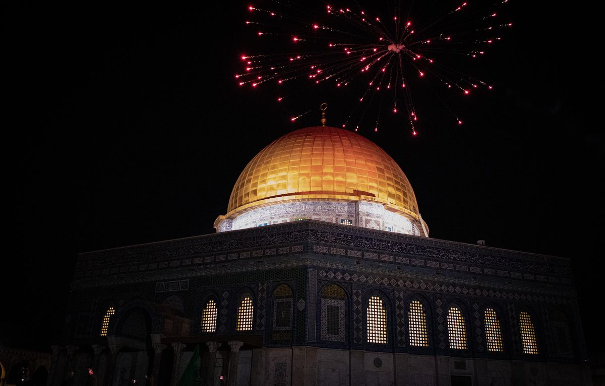 Filistinliler, İsrail ile Hamas arasında varılan ateşkesi kutlamak için Mescid-i Aksa\'ya akın etti