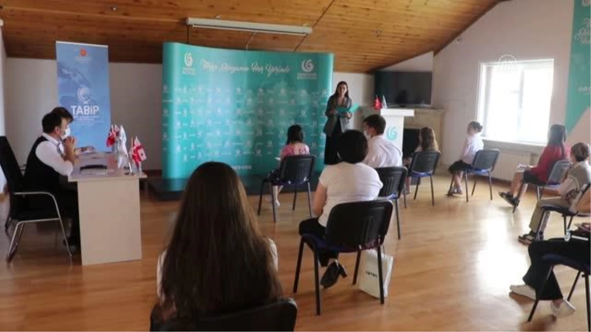 Gürcistan\'da seçmeli yabancı dil olarak Türkçe öğrenen öğrenciler için şiir yarışması yapıldı