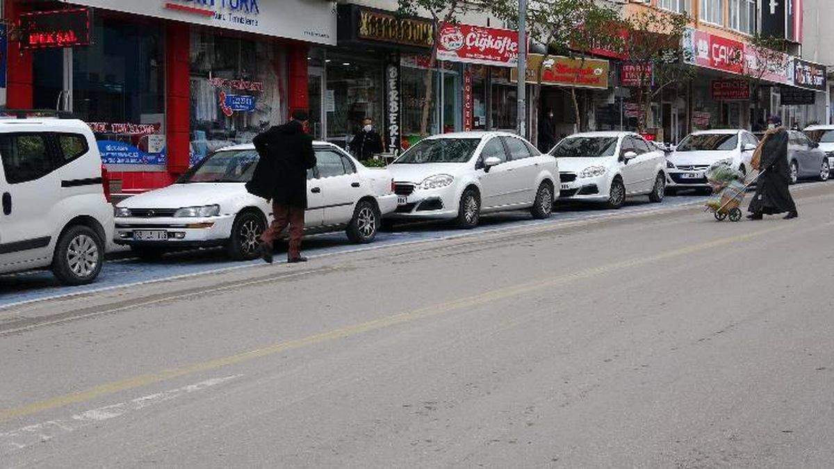 Isparta\'da cadde otoparkları yeniden ücretli olacak