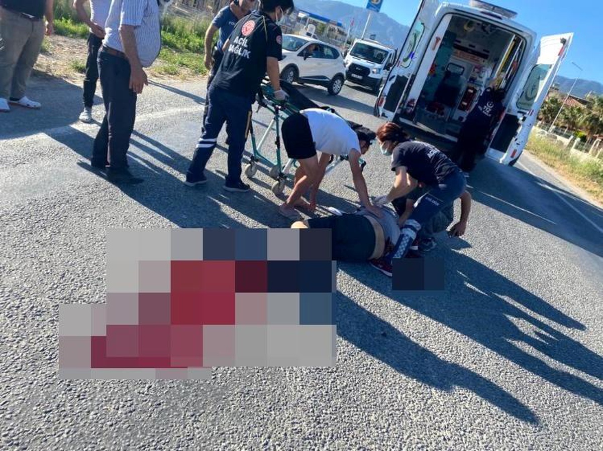 Motosiklet ile otomobil kafa kafaya çarpıştı: 1 ölü 1 yaralı