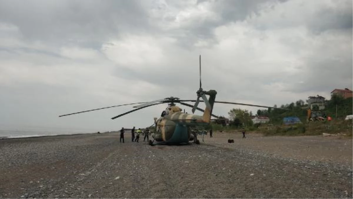 Son dakika gündem: Sahile zorunlu iniş yapan Azerbaycan askeri helikopterinde arıza giderildi (2)