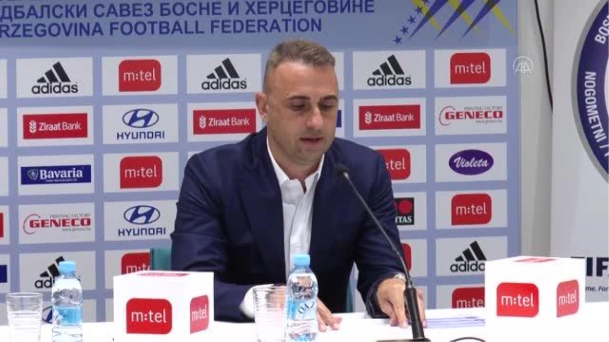SARAYBOSNA - Bosna Hersek\'te teknik direktör Petev, Edin Visca\'nın milli takımı bıraktığını duyurdu