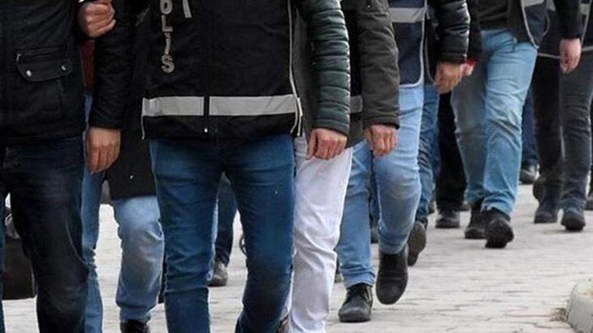Son Dakika! Organize suç örgütlerine yönelik "Sahil Rüzgarı Operasyonu" 8 ilde 171 şüphelinin yakalanması için başlatıldı