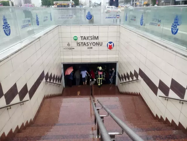 İstanbul'da metro yaylarına atlayan kadının bacağı koptu