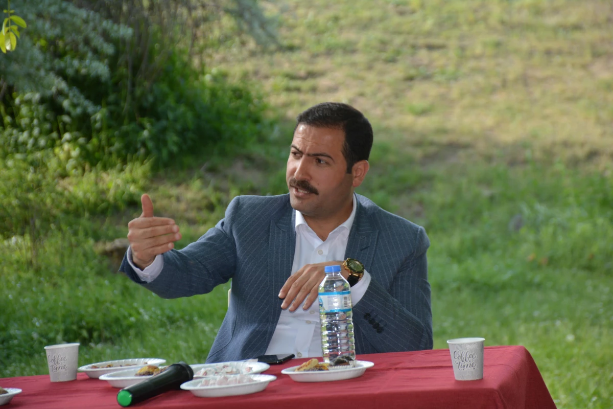 Tatvan Belediye Başkanı Geylani ilçedeki projeleri anlattı