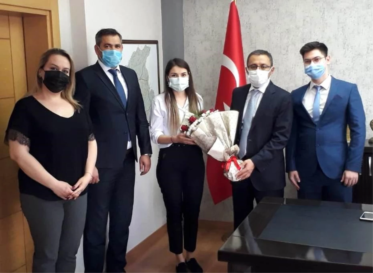 Alaşehir\'de tapu kadastro personeli günlerini kutladı
