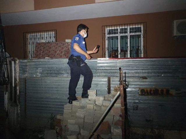 Bekçilerin denetiminden kaçtı, bahçede saklanırken yakalandı