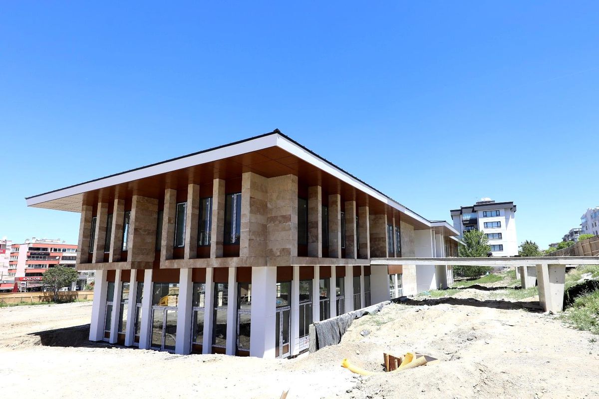 Çankaya\'dan yıldızlı hizmet binası