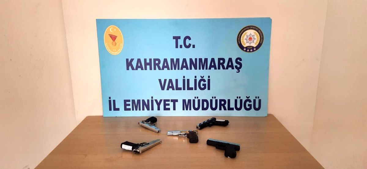 Son dakika haber... Kahramanmaraş\'ta 10 ateşli silah ele geçirildi