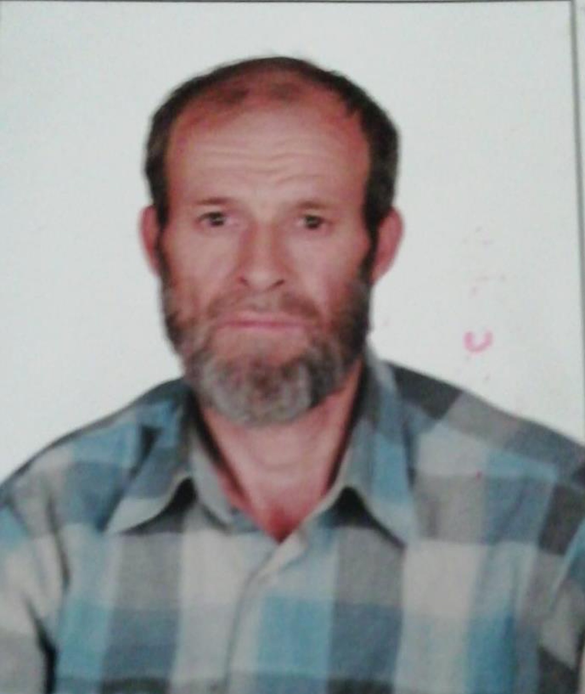 Kocaeli\'de yolun karşısına geçmek isterken tırın çarptığı yaya hayatını kaybetti