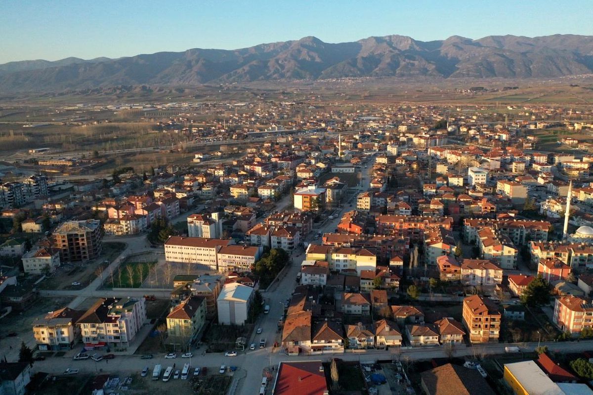 Ödüllü doktorun adı caddeye verildi