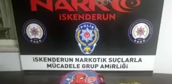 Son dakika haberi... Polisi fark eden şahsın attığı okul çantasından 617 gram esrar çıktı