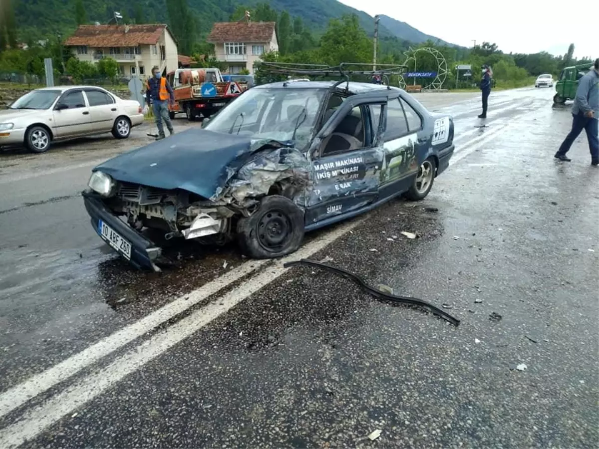 Son dakika! Sağanak yağış kaza getirdi: 2 yaralı