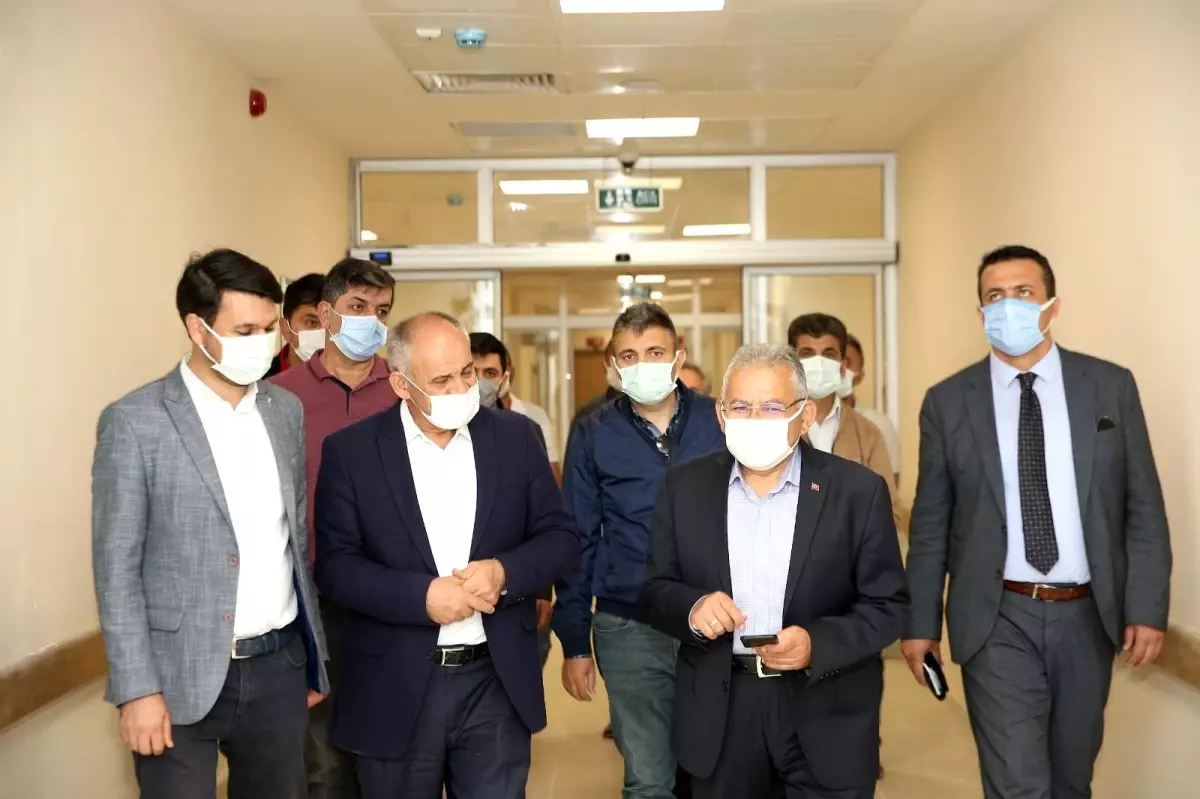 Büyükkılıç Yahyalı Devlet Hastanesi\'nde incelemelerde bulundu