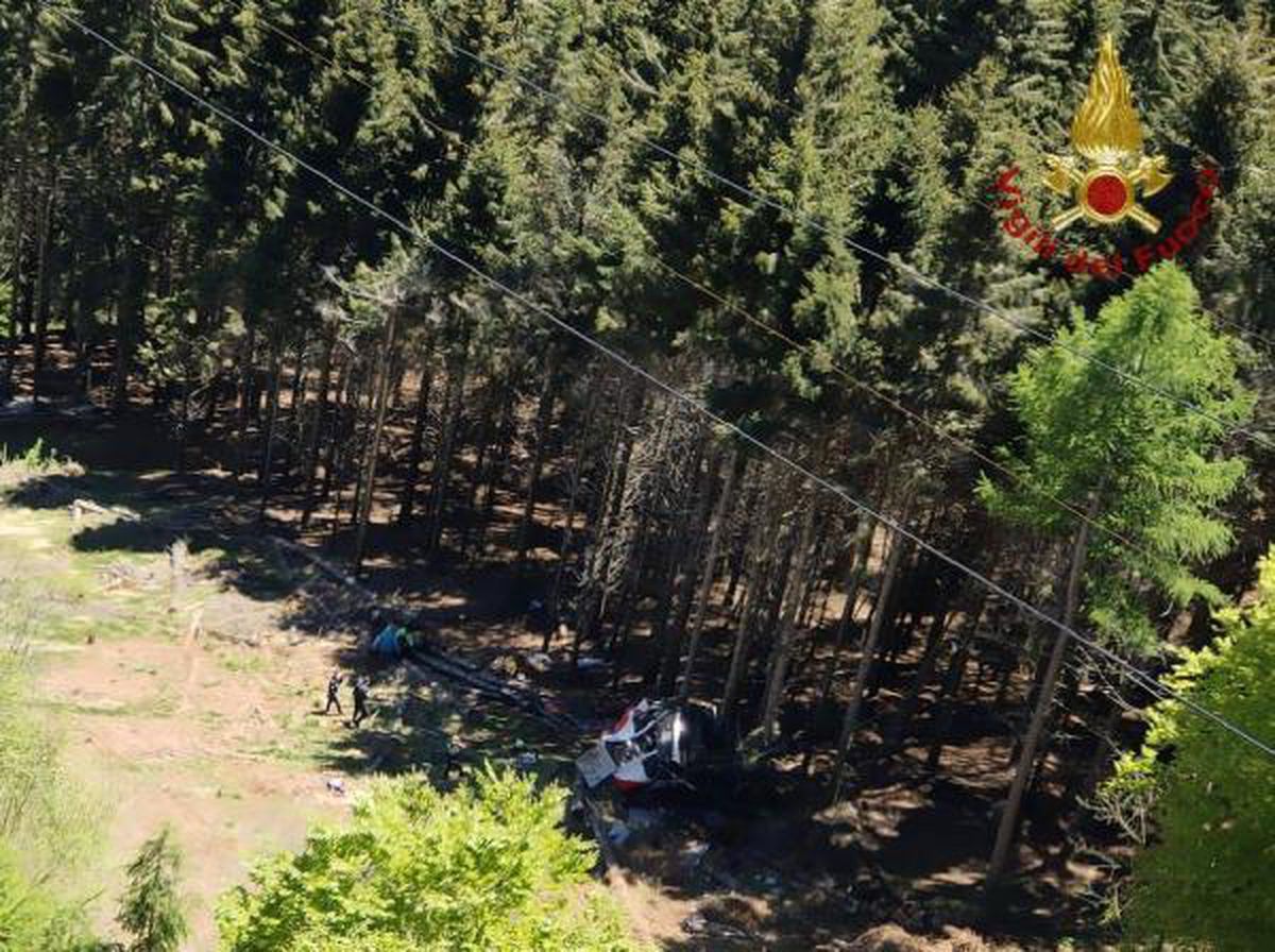 İtalya\'da teleferik kazası: 9 ölü