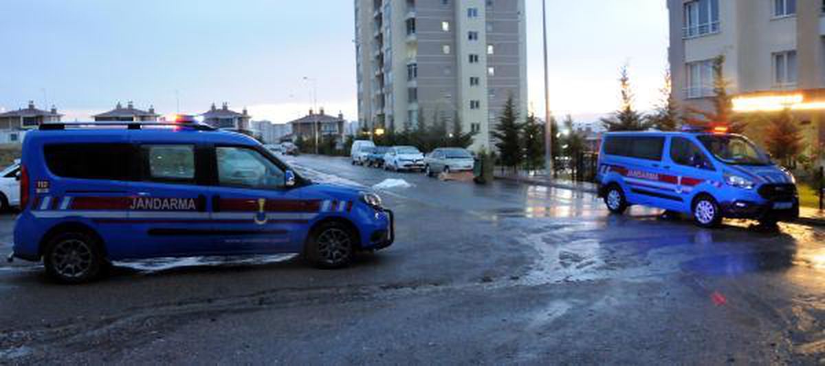 Tartıştığı babasını tabanca ve bıçakla öldüren şüpheli tutuklandı