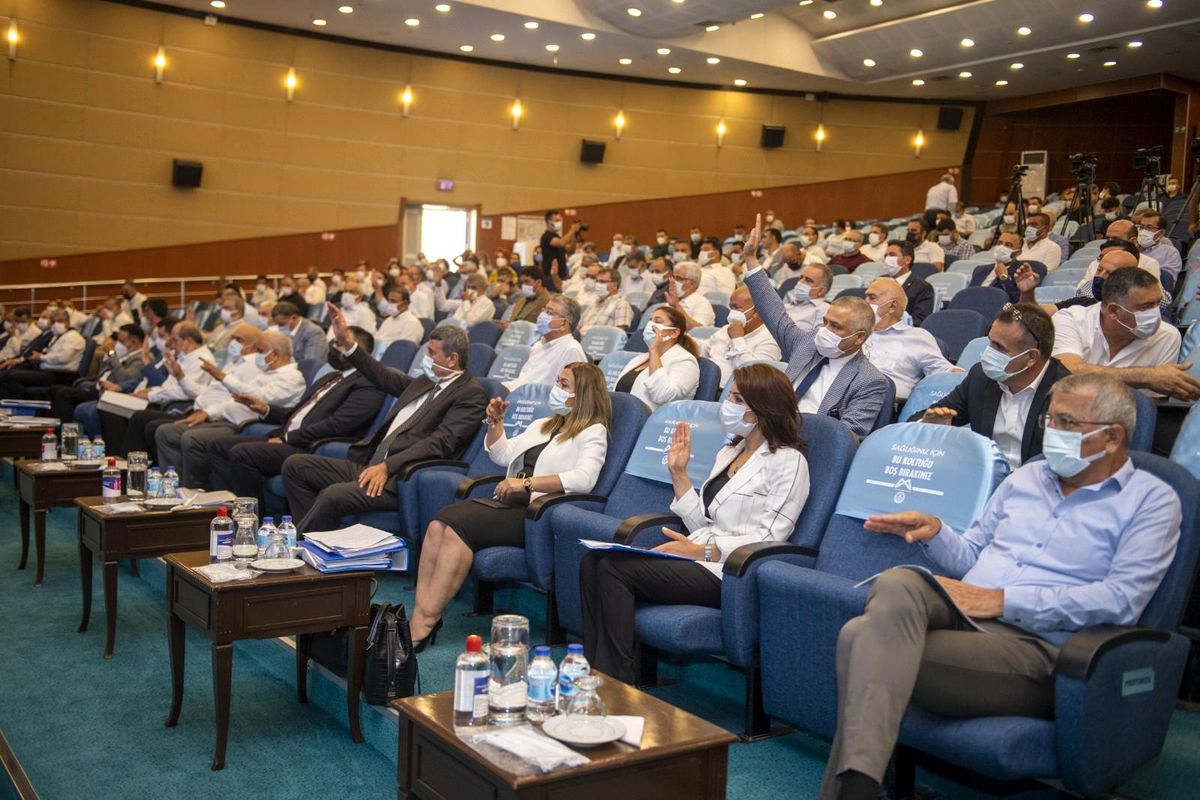 Başkan Seçer, Mersin\'e yeni liman için çağrıda bulundu