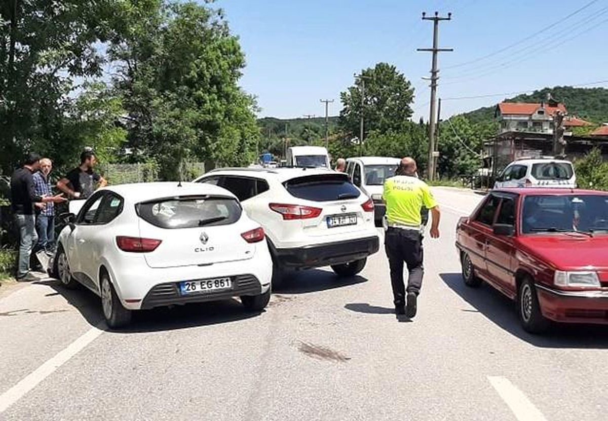 Cip ile otomobil çarpıştı: 2 yaralı