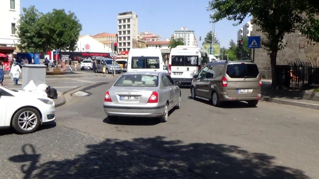 Diyarbakır kısıtlama sonrası yoğunluk başladı