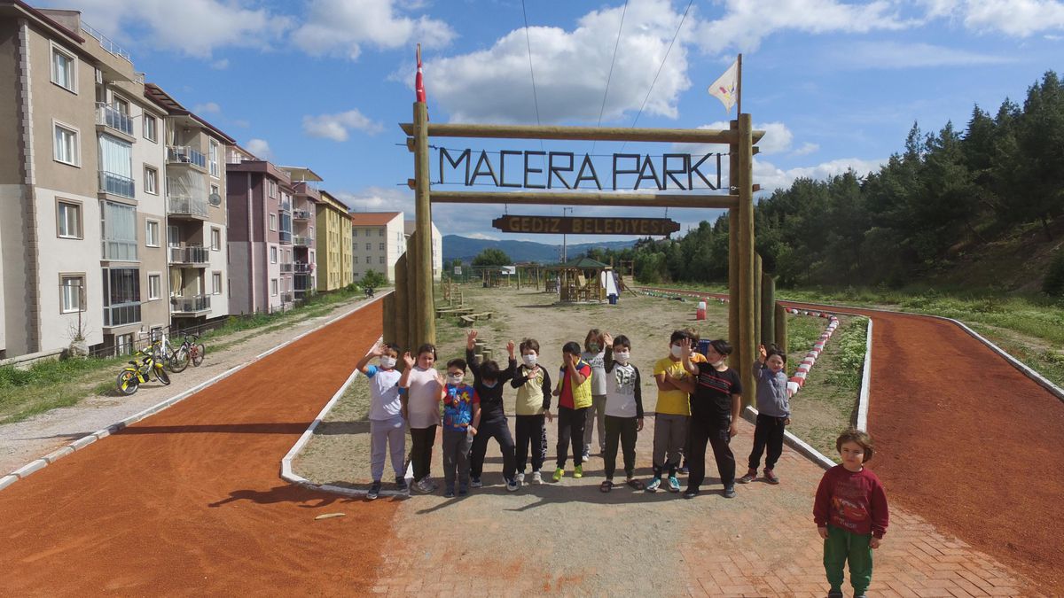 Gediz\'deki "macera parkı"nın yapımında sona yaklaşıldı
